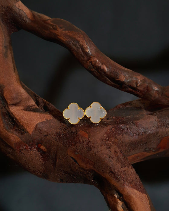 Iris Studs - 18K Yellow Gold Pale Lavender Clover