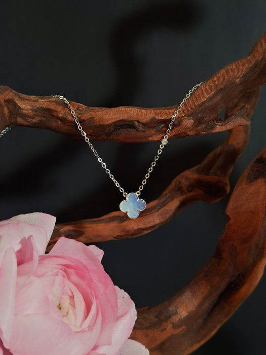 Iris Necklace - 18K White Gold Lavender Clover with Mini Diamond