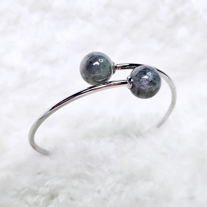 Wuji Beads with Silver Bangle