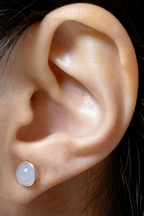 18K Yellow Gold Icy Pale Lavender Cabochon Studs