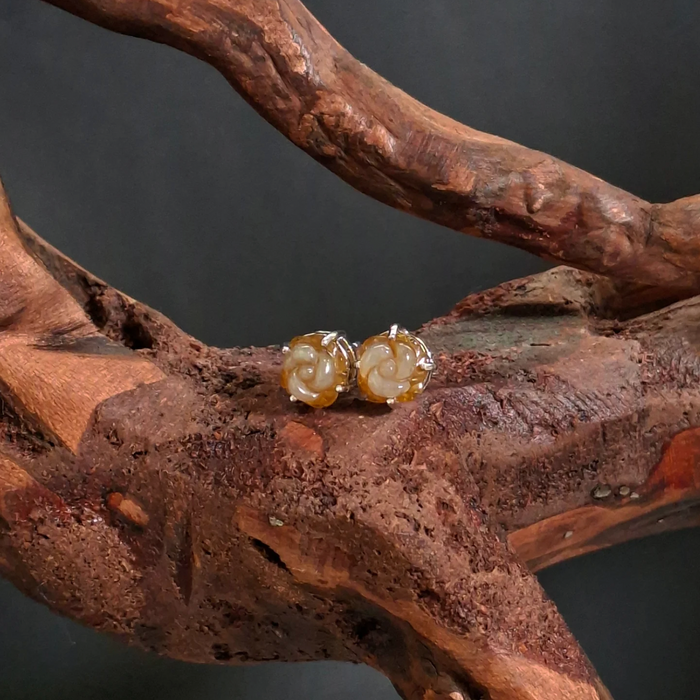 Mini Icy Orange White Flower Earstuds